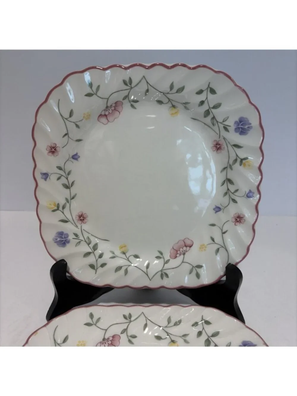 4 Johnson Bros SUMMER CHINTZ Square Dessert Salad Plates 7.25